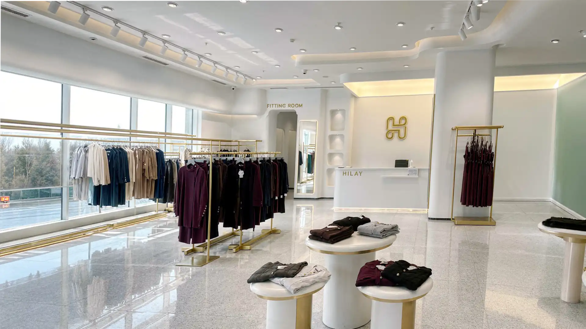 Modern Boutique 2025